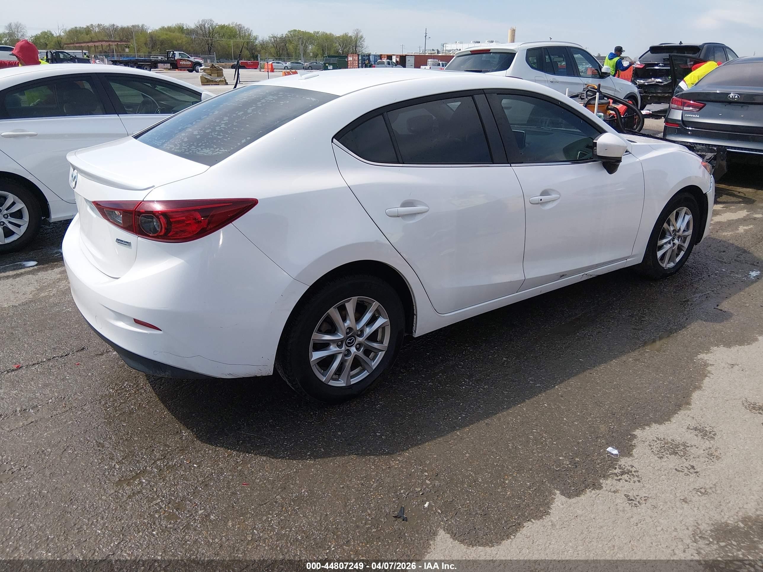 2015 Mazda Mazda3 I Grand Touring Белый vin: 3MZBM1W75FM143553
