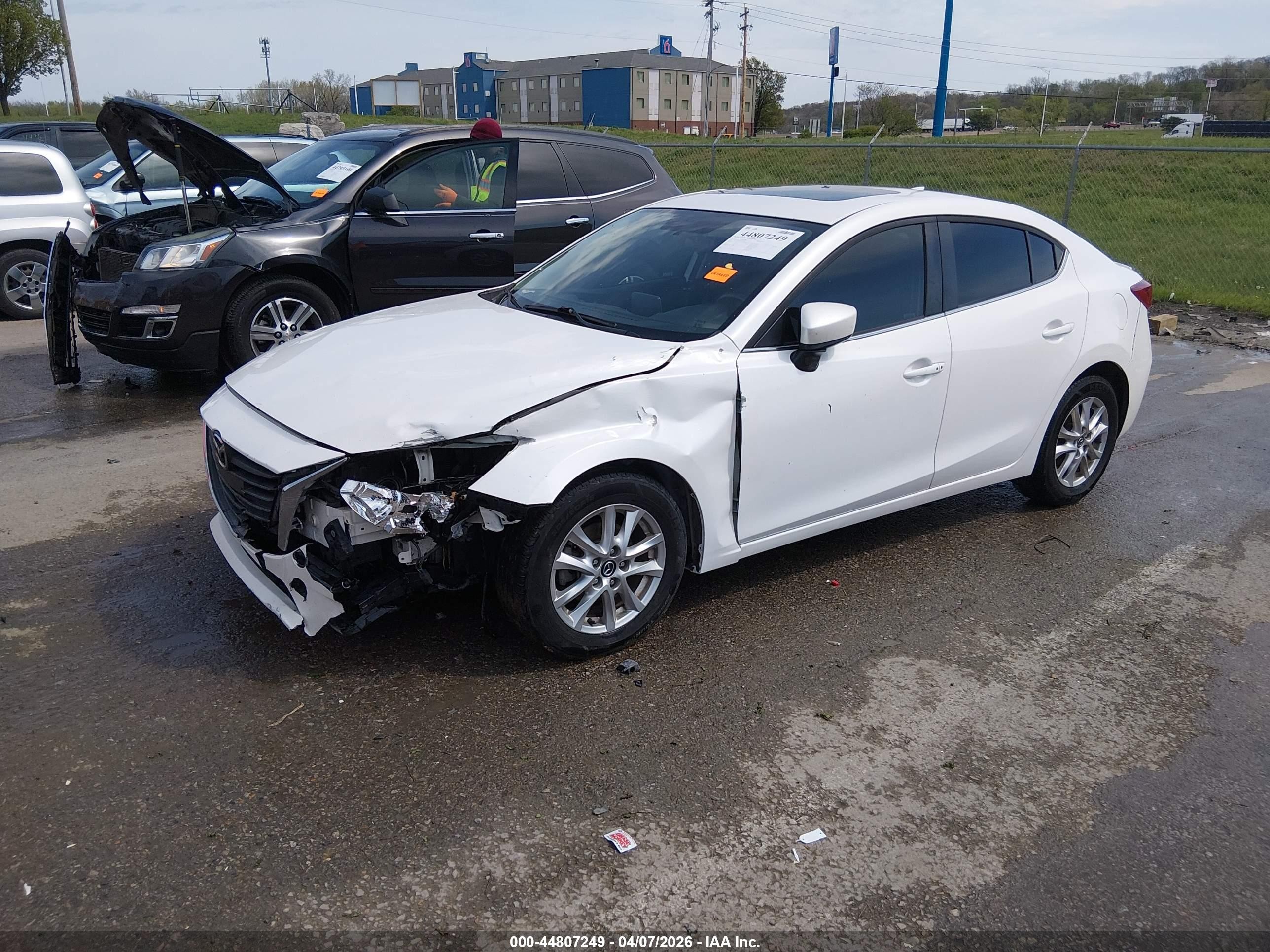 2015 Mazda Mazda3 I Grand Touring Белый vin: 3MZBM1W75FM143553