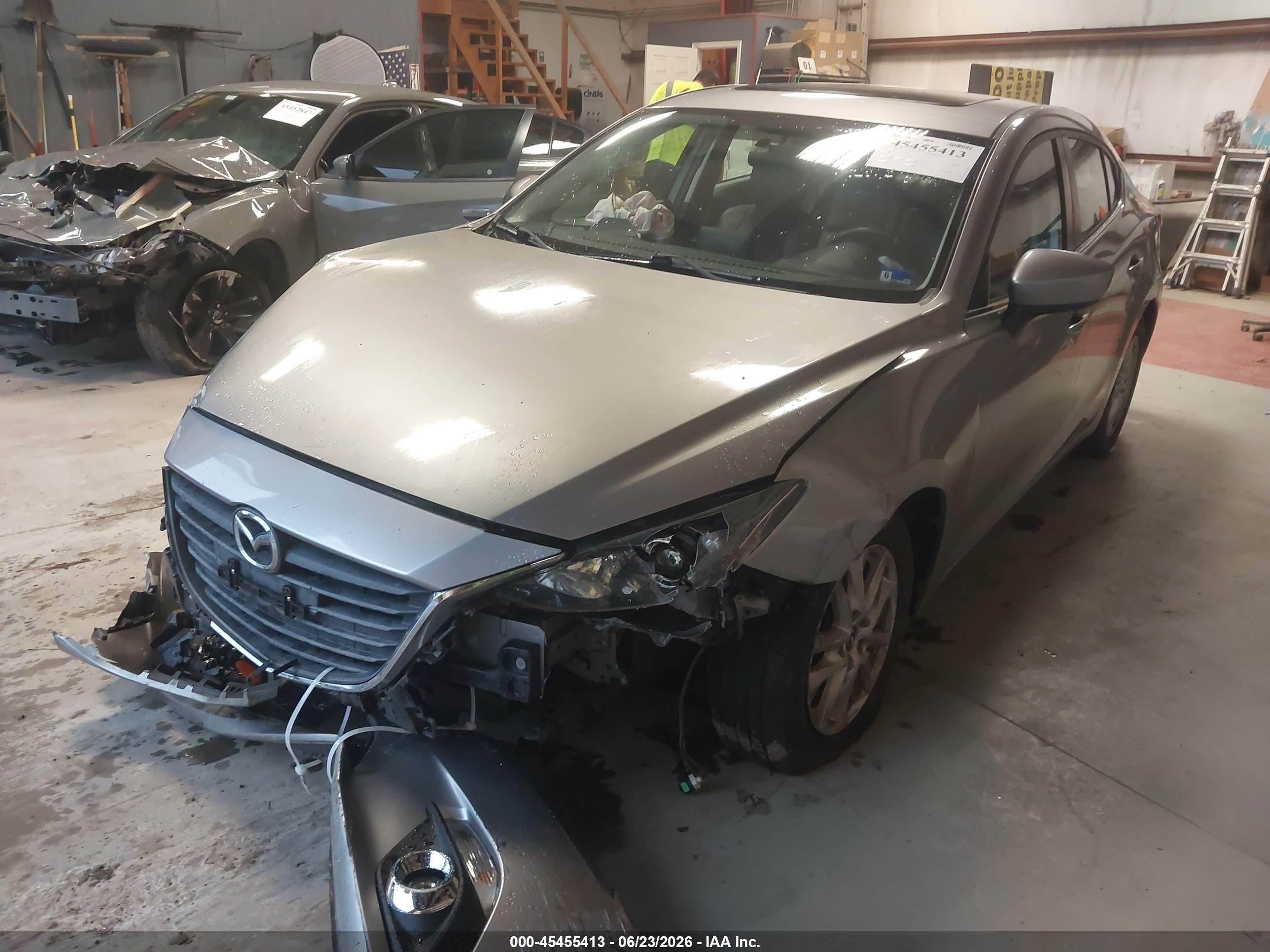 2014 Mazda Mazda3 I Grand Touring Gray vin: 3MZBM1W77EM122864