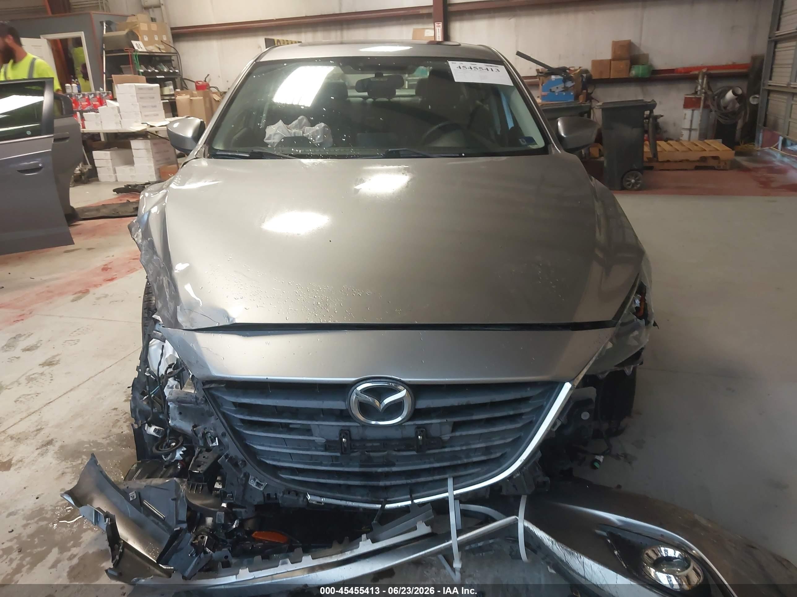 2014 Mazda Mazda3 I Grand Touring Gray vin: 3MZBM1W77EM122864