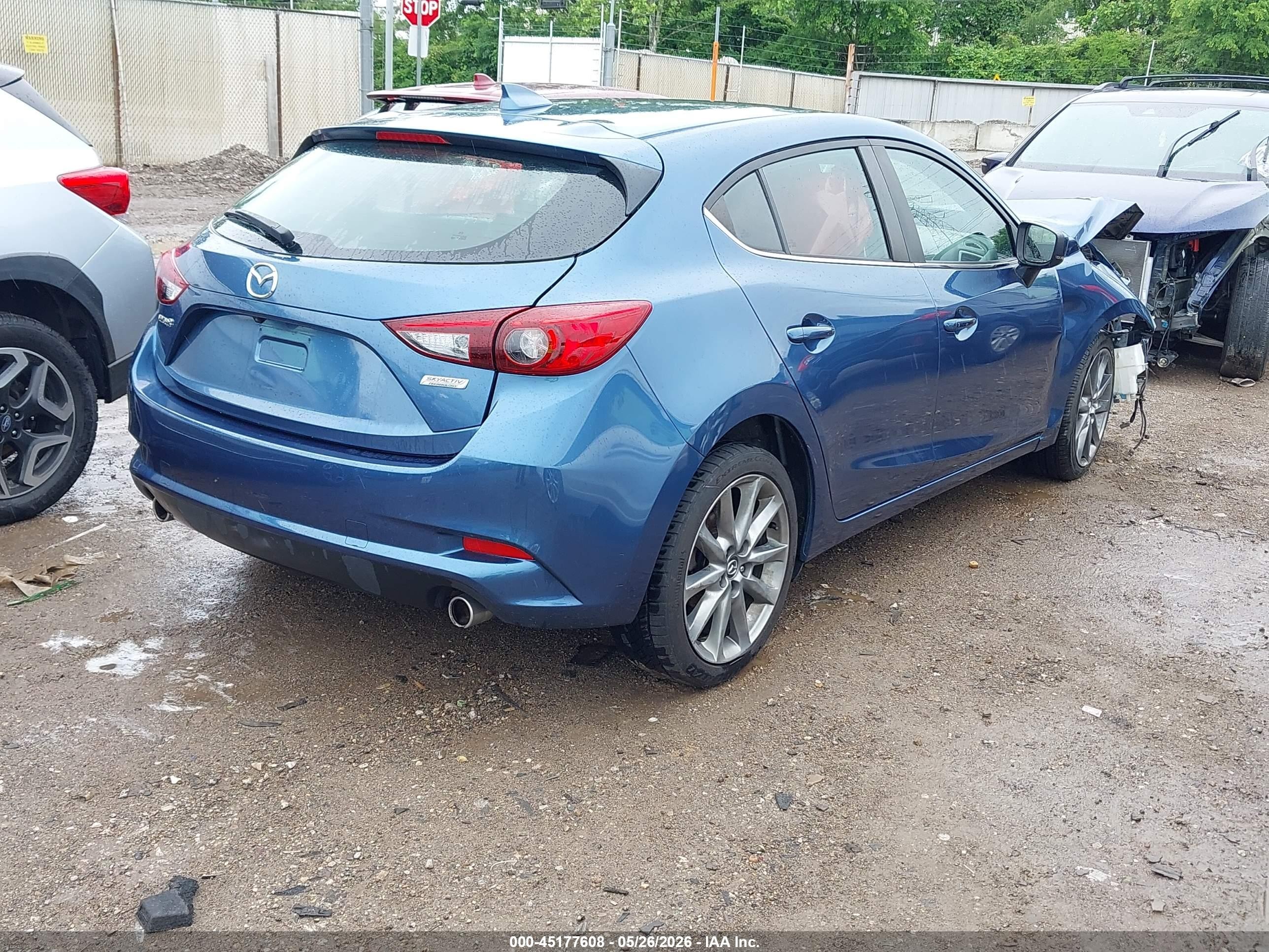 2018 Mazda Mazda3 Touring Синий vin: 3MZBN1L31JM172569