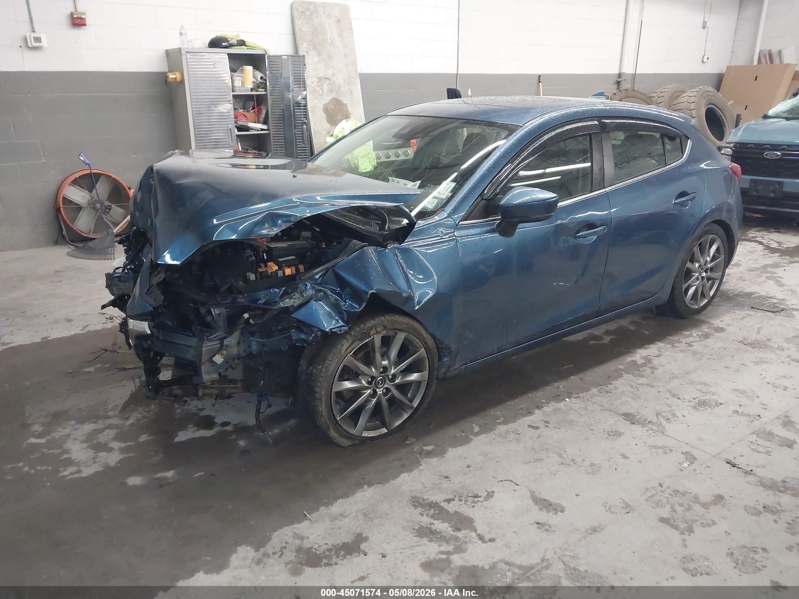 2018 Mazda Mazda3 Touring Синий vin: 3MZBN1L37JM239322