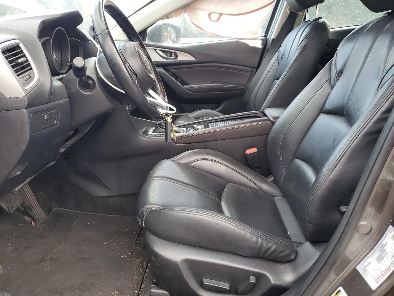 Price & History 2018 Mazda 3 Touring 2.5l 4 vin: 3MZBN1L3XJM182971