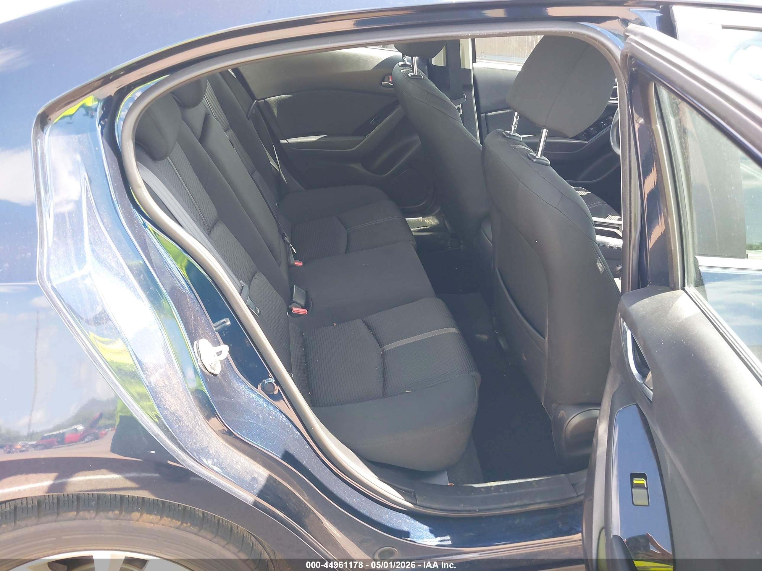 2017 Mazda Mazda3 Sport Синий vin: 3MZBN1U70HM103934