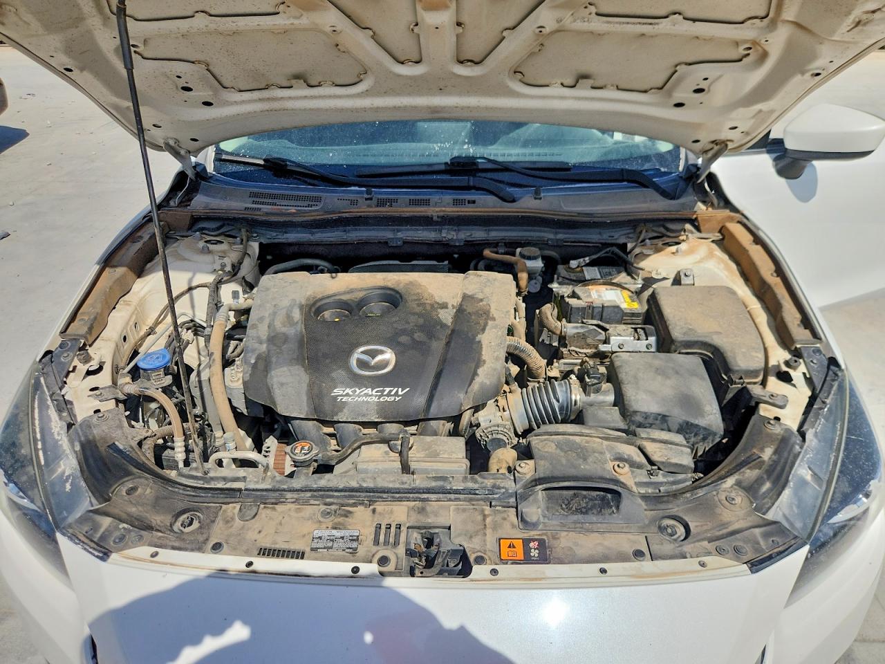 2018 Mazda 3 Sport Белый vin: 3MZBN1U76JM239751