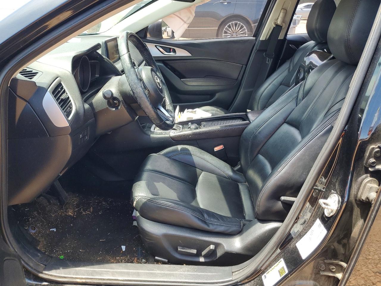 2018 Mazda 3 Touring Черный vin: 3MZBN1V31JM216146