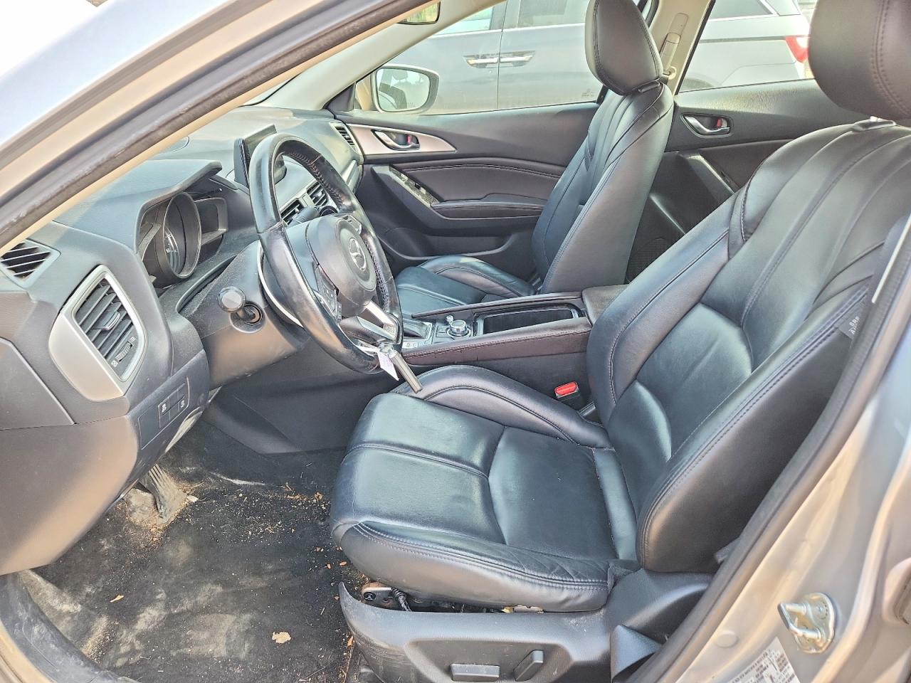 2018 Mazda 3 Touring Silver vin: 3MZBN1V36JM209810