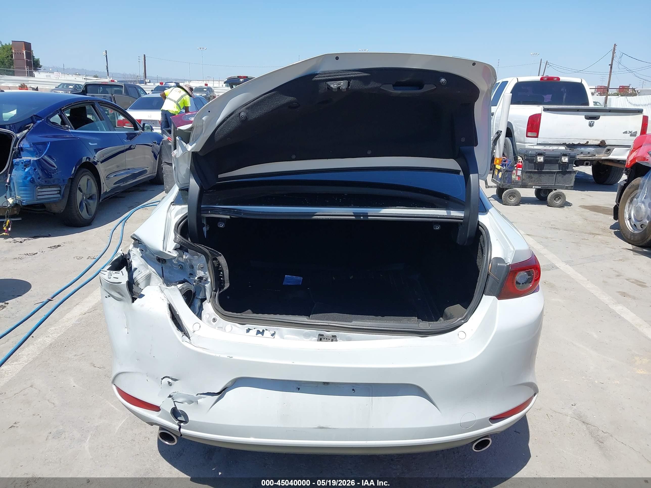 2024 Mazda Mazda3 2.5 S Select Sport Gray vin: 3MZBPABM8RM431266