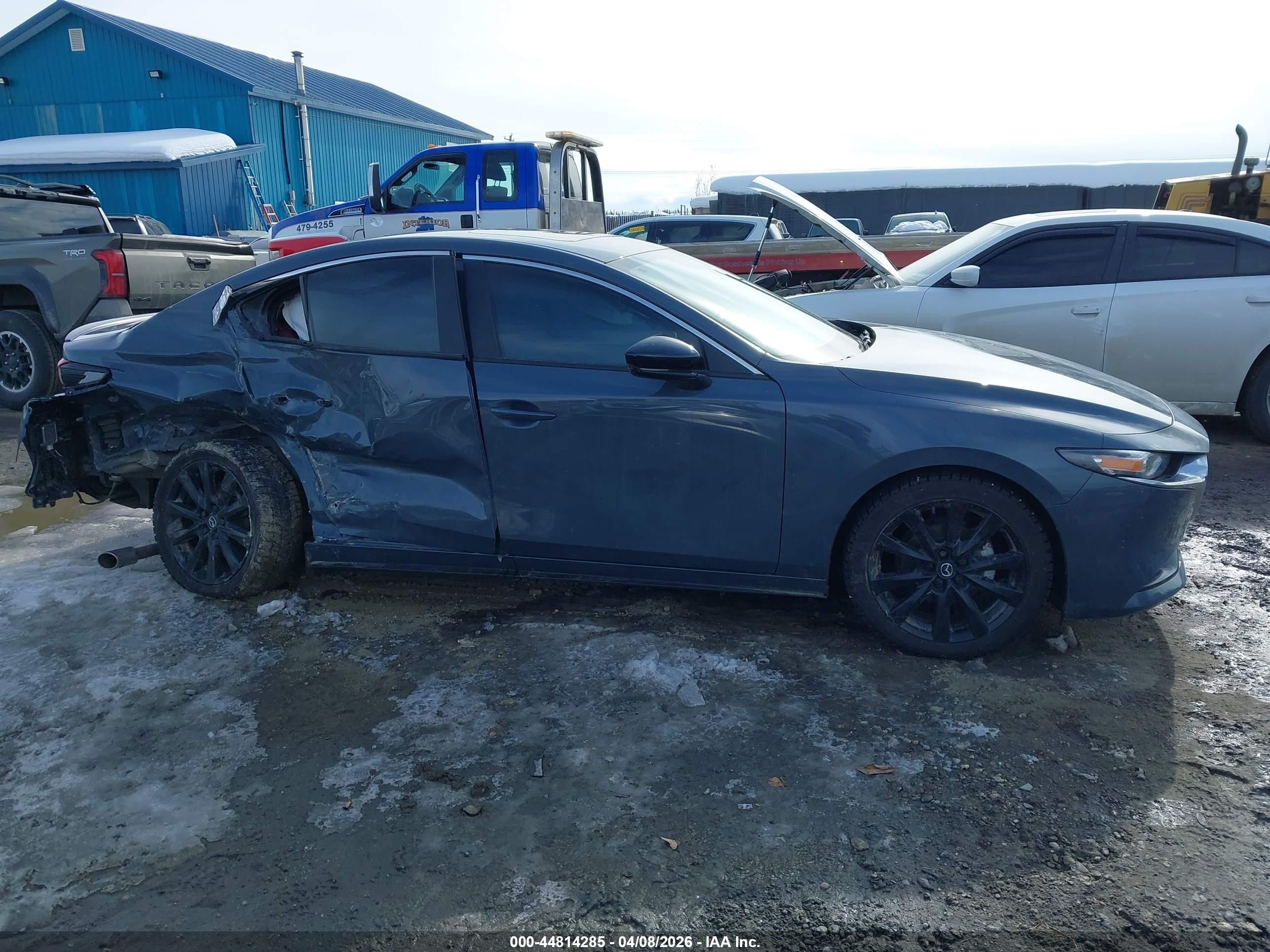 2023 Mazda Mazda3 2.5 S Carbon Edition Gray vin: 3MZBPACM5PM376657