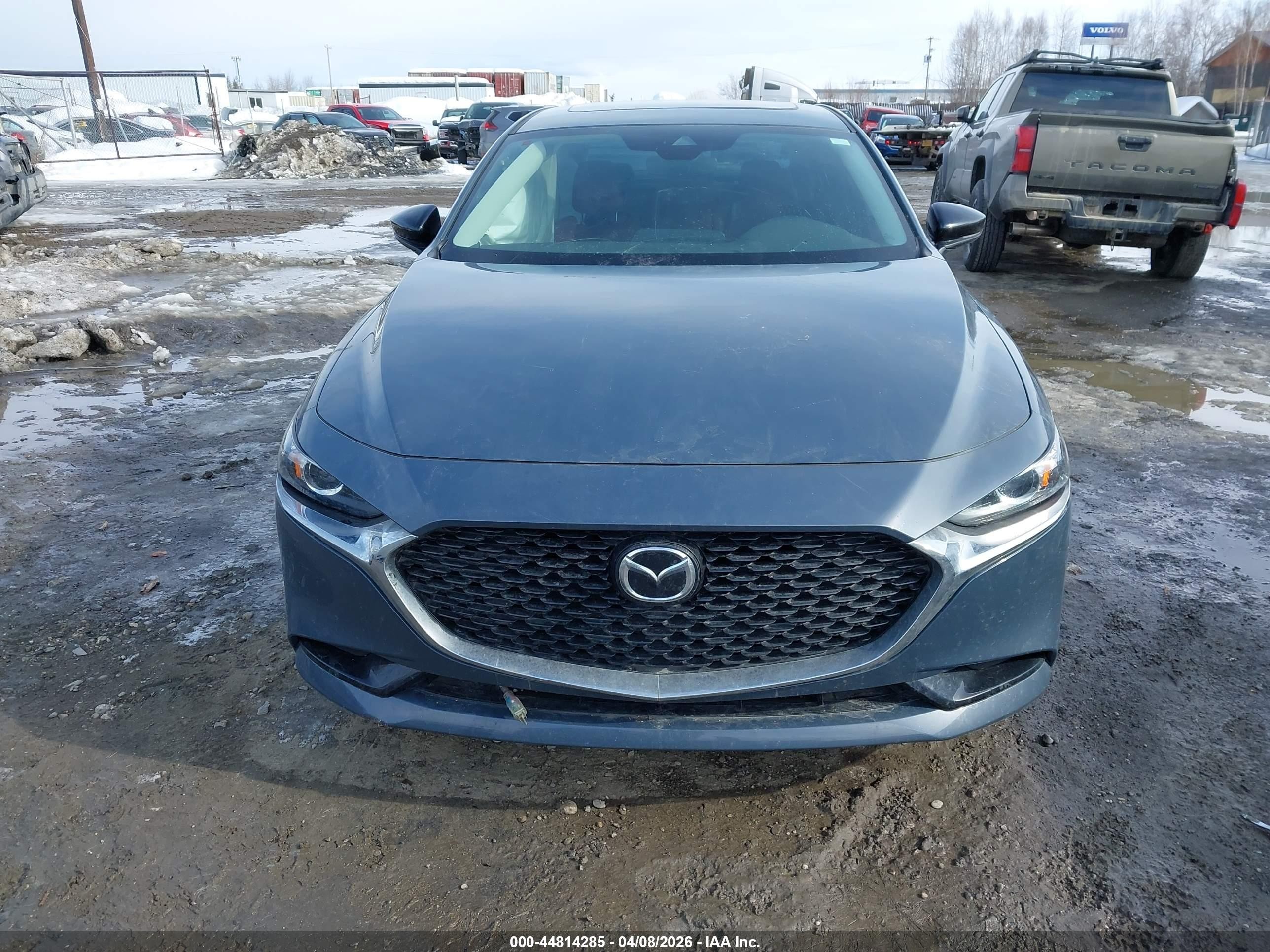2023 Mazda Mazda3 2.5 S Carbon Edition Gray vin: 3MZBPACM5PM376657