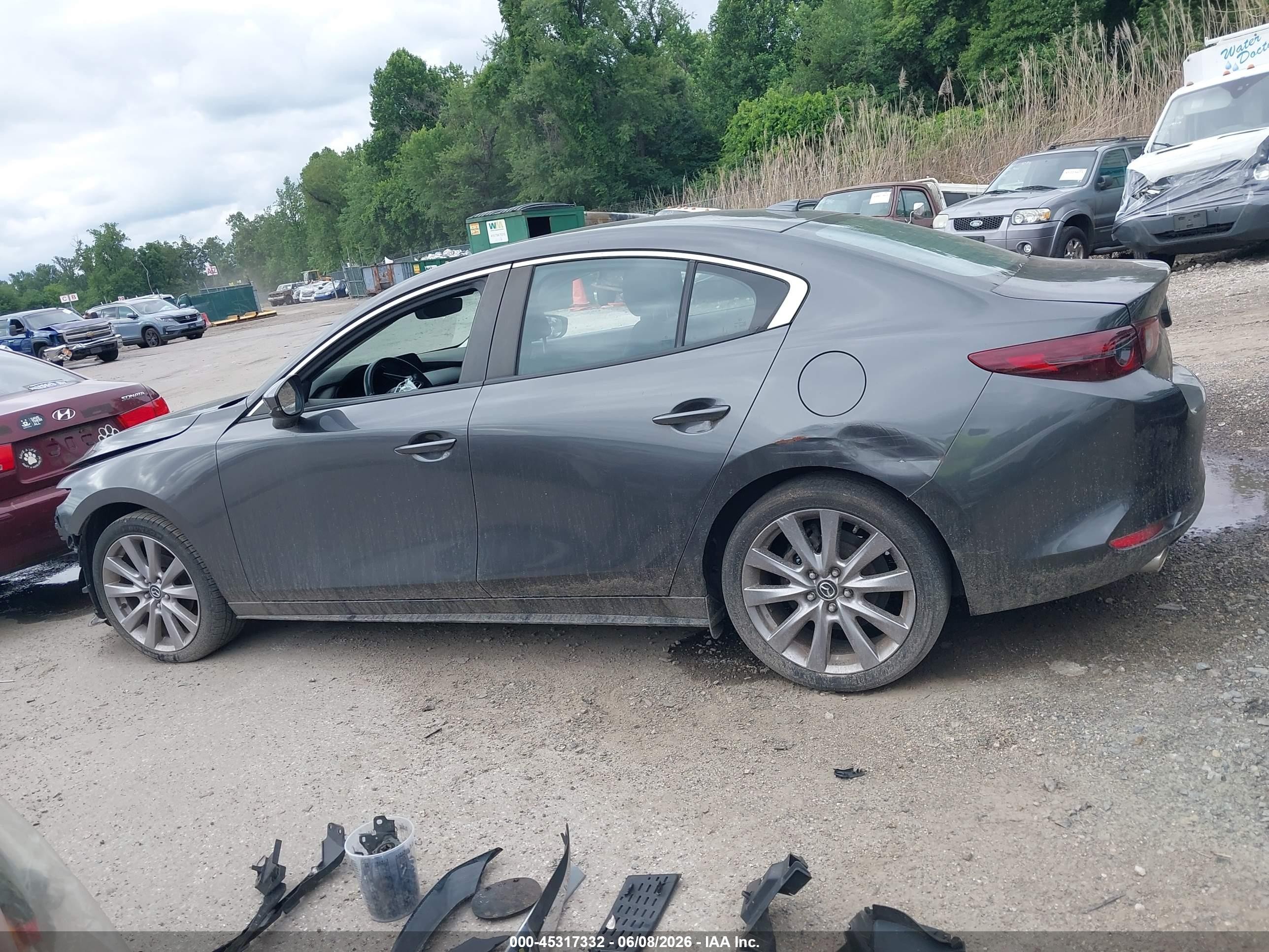 2019 Mazda Mazda3 Preferred Package Серый vin: 3MZBPADL5KM107234