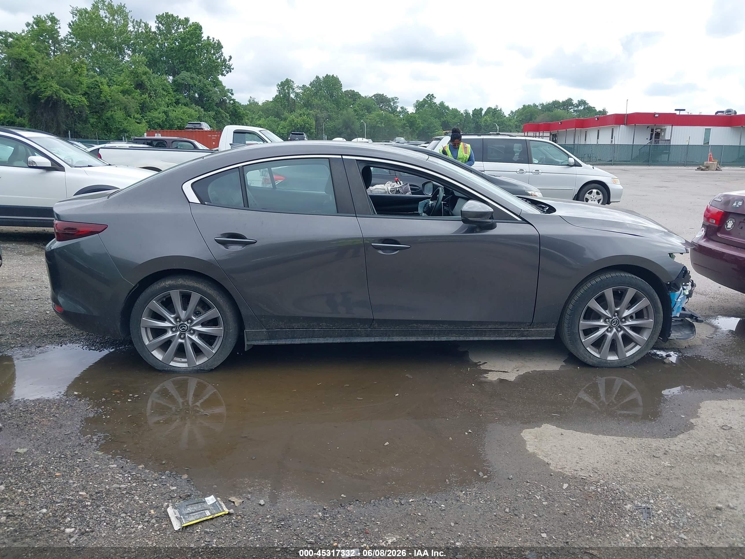 2019 Mazda Mazda3 Preferred Package Серый vin: 3MZBPADL5KM107234