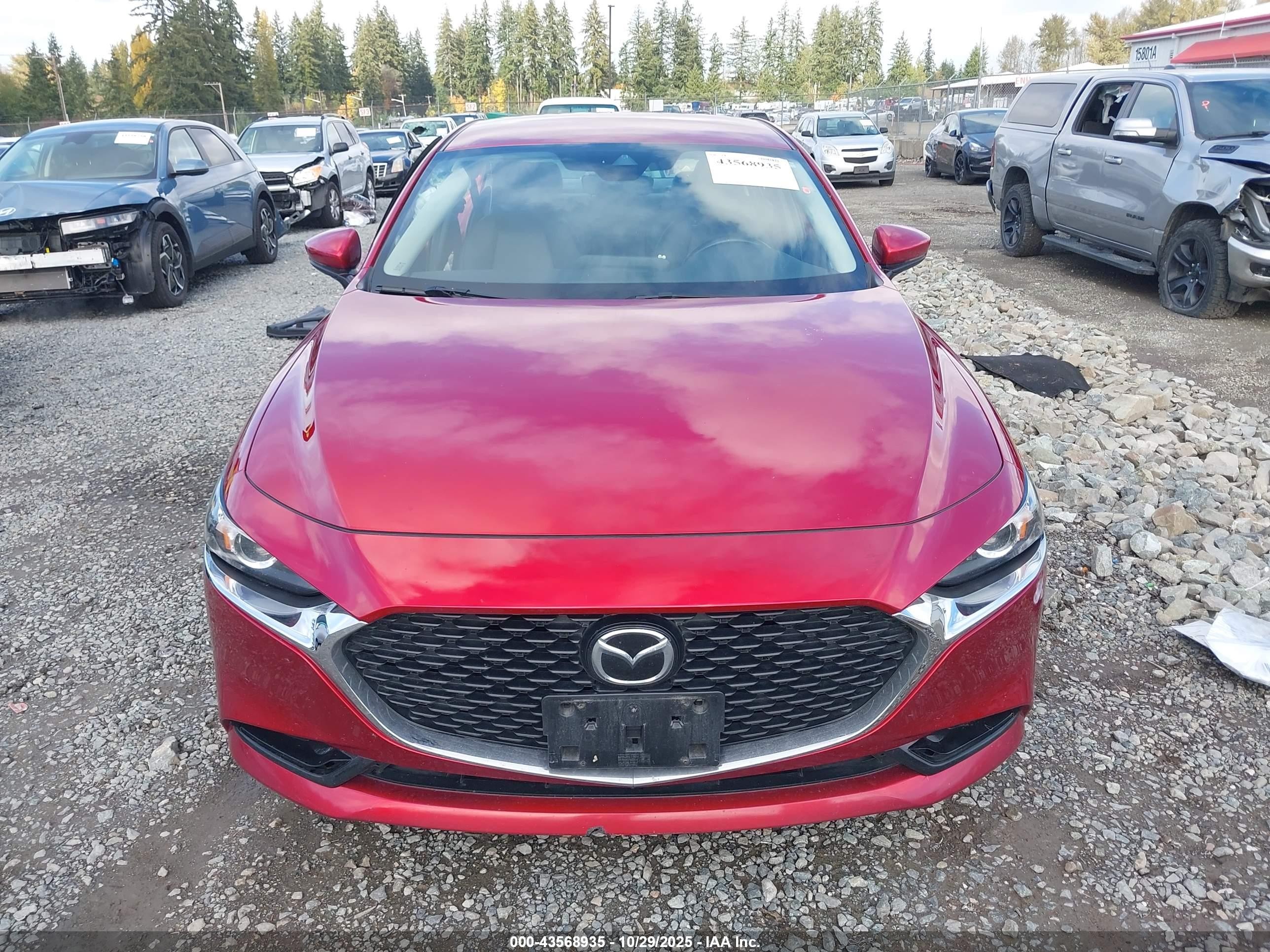2021 Mazda Mazda3 Select Красный vin: 3MZBPBBL7MM250021