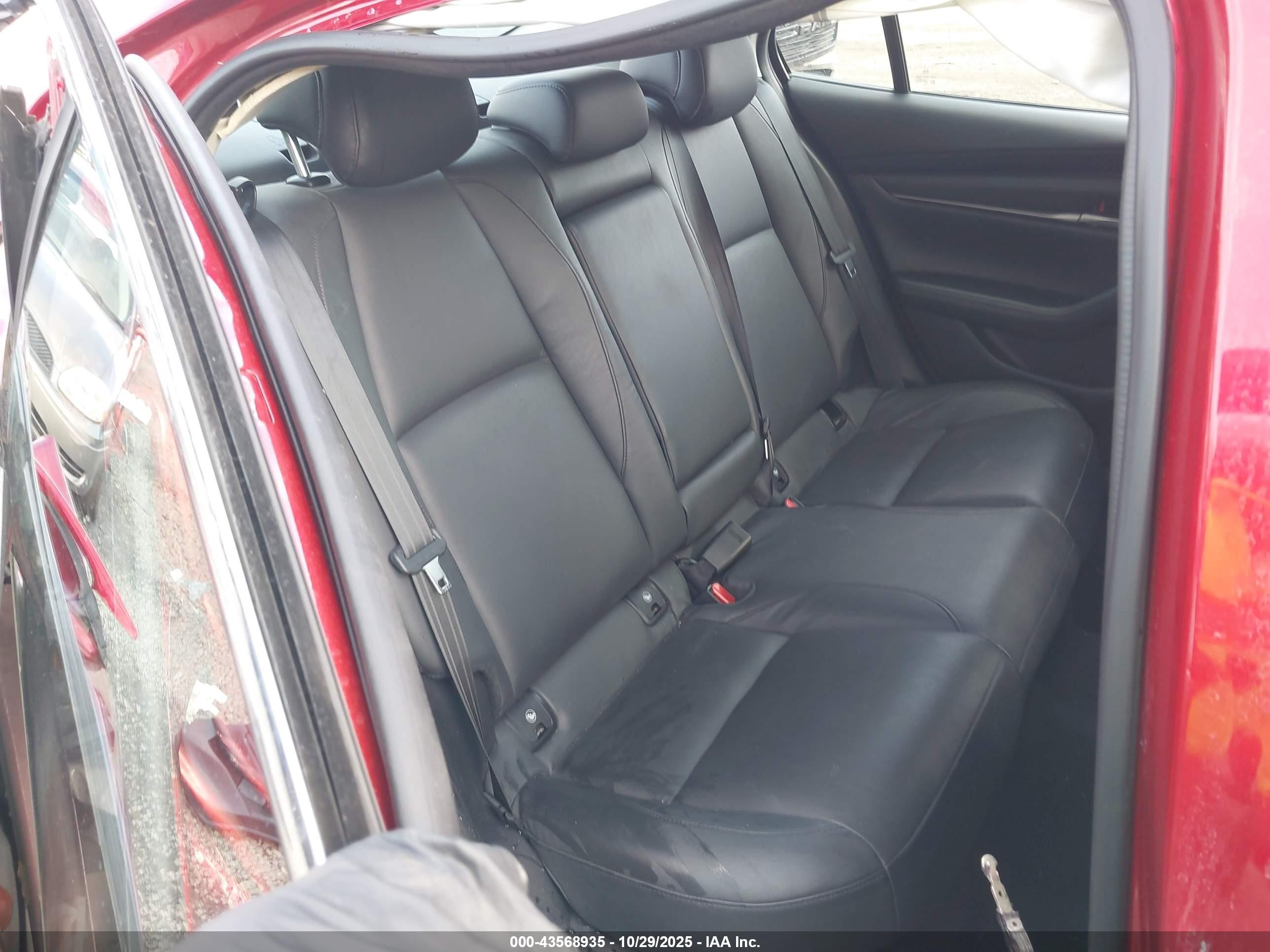 2021 Mazda Mazda3 Select Красный vin: 3MZBPBBL7MM250021