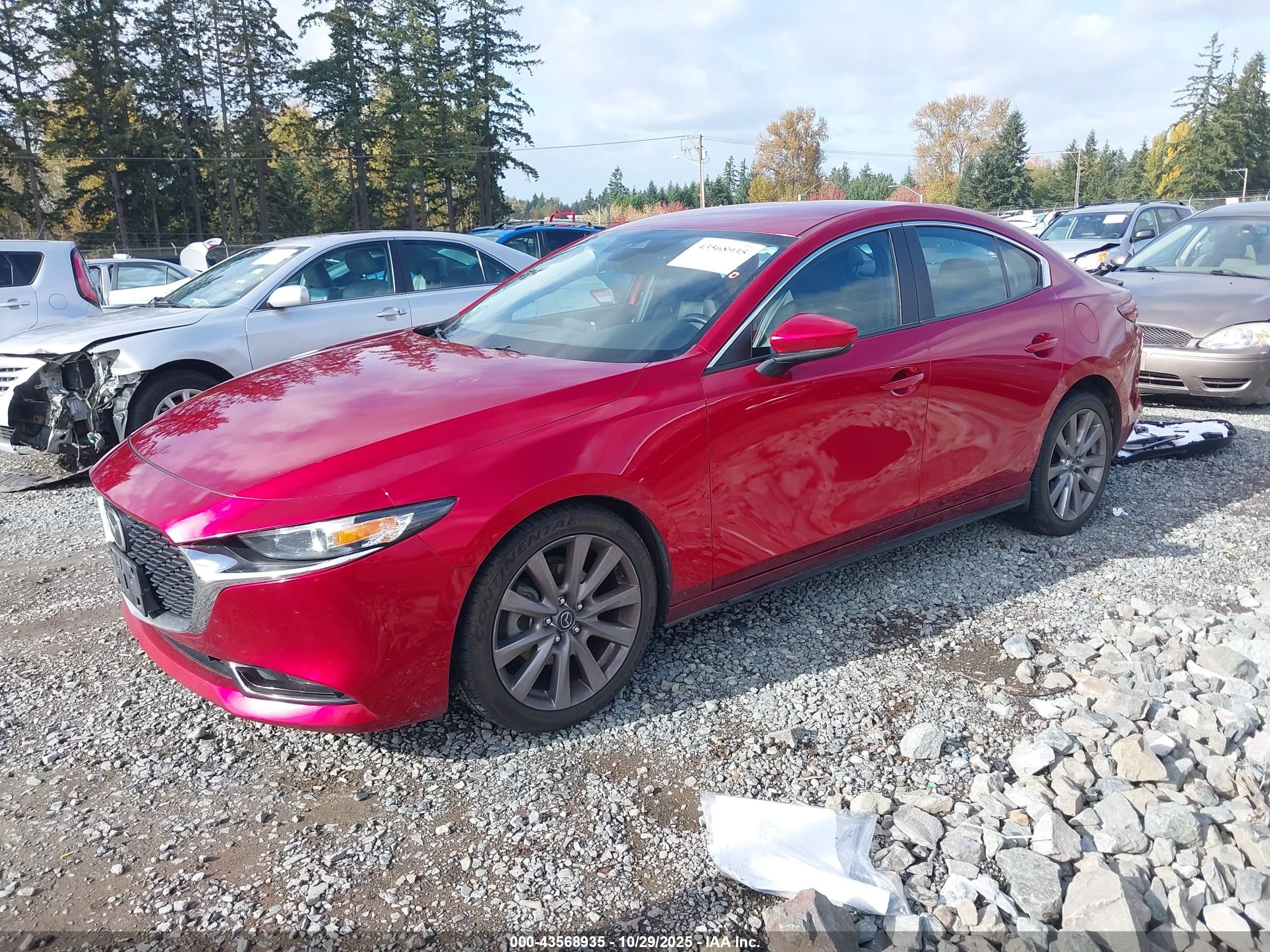 2021 Mazda Mazda3 Select Красный vin: 3MZBPBBL7MM250021