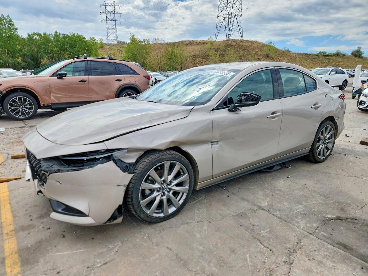 2022 Mazda 3 Premium Tan vin: 3MZBPBDL4NM305071