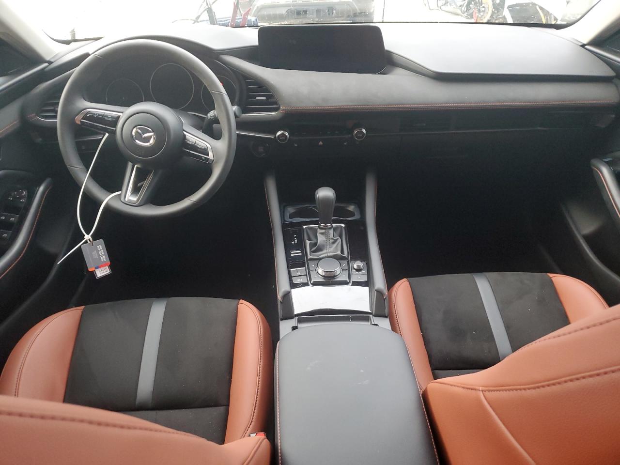 Price & History 2024 Mazda 3 Carbon Turbo 2.5l 4 vin
