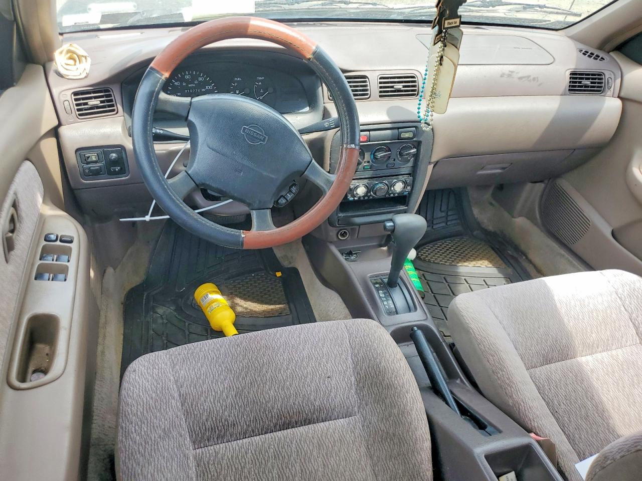 1998 Nissan Sentra Base Black vin: 3N1AB41D0WL059040