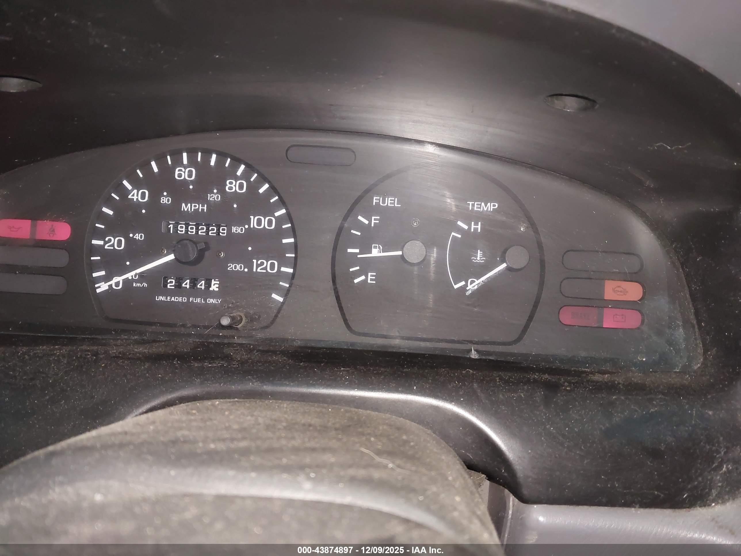 1997 Nissan Sentra Gle/gxe/xe Red vin: 3N1AB41D1VL024490