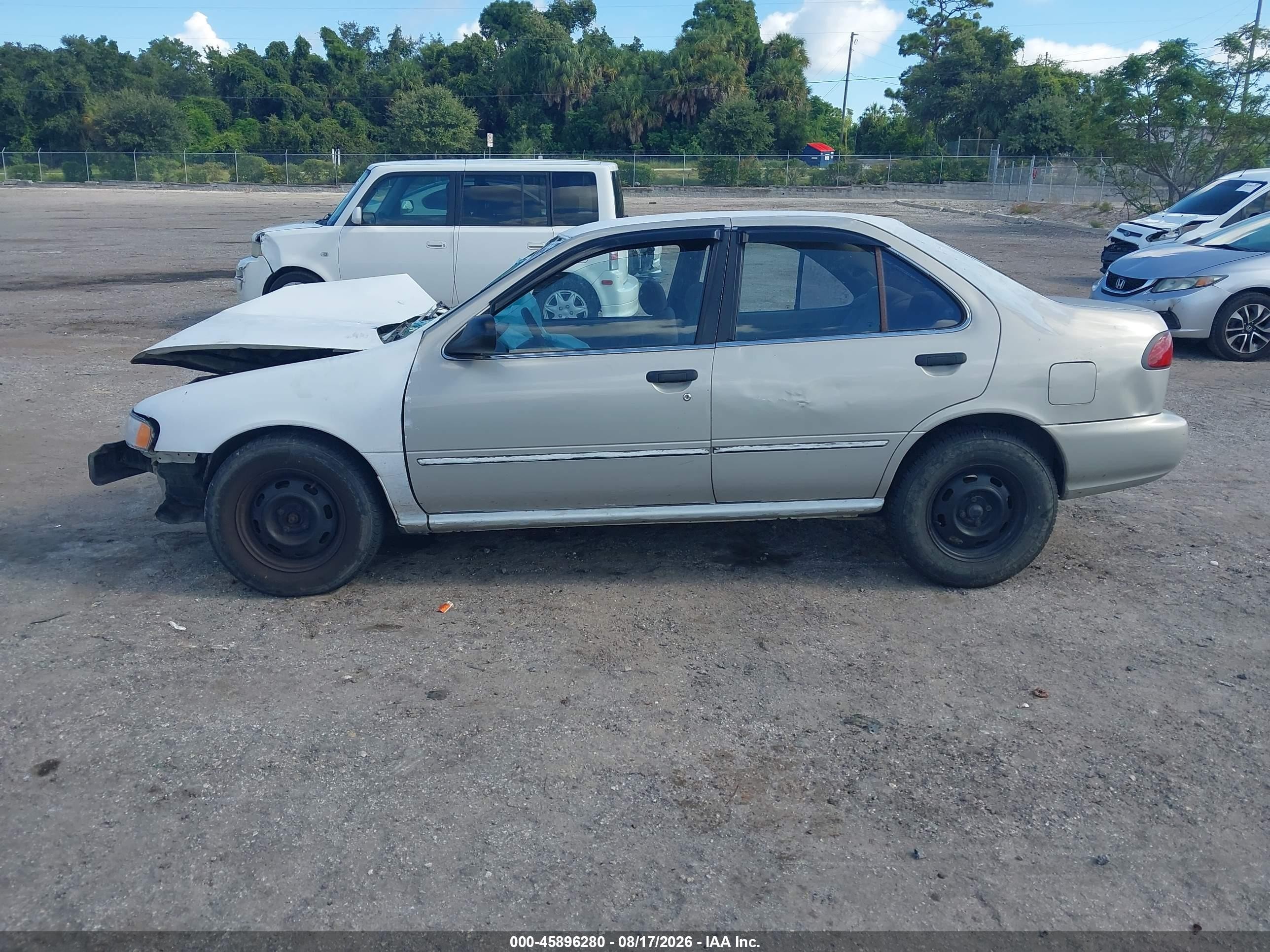 1998 Nissan Sentra Gxe/xe White vin: 3N1AB41D1WL058124