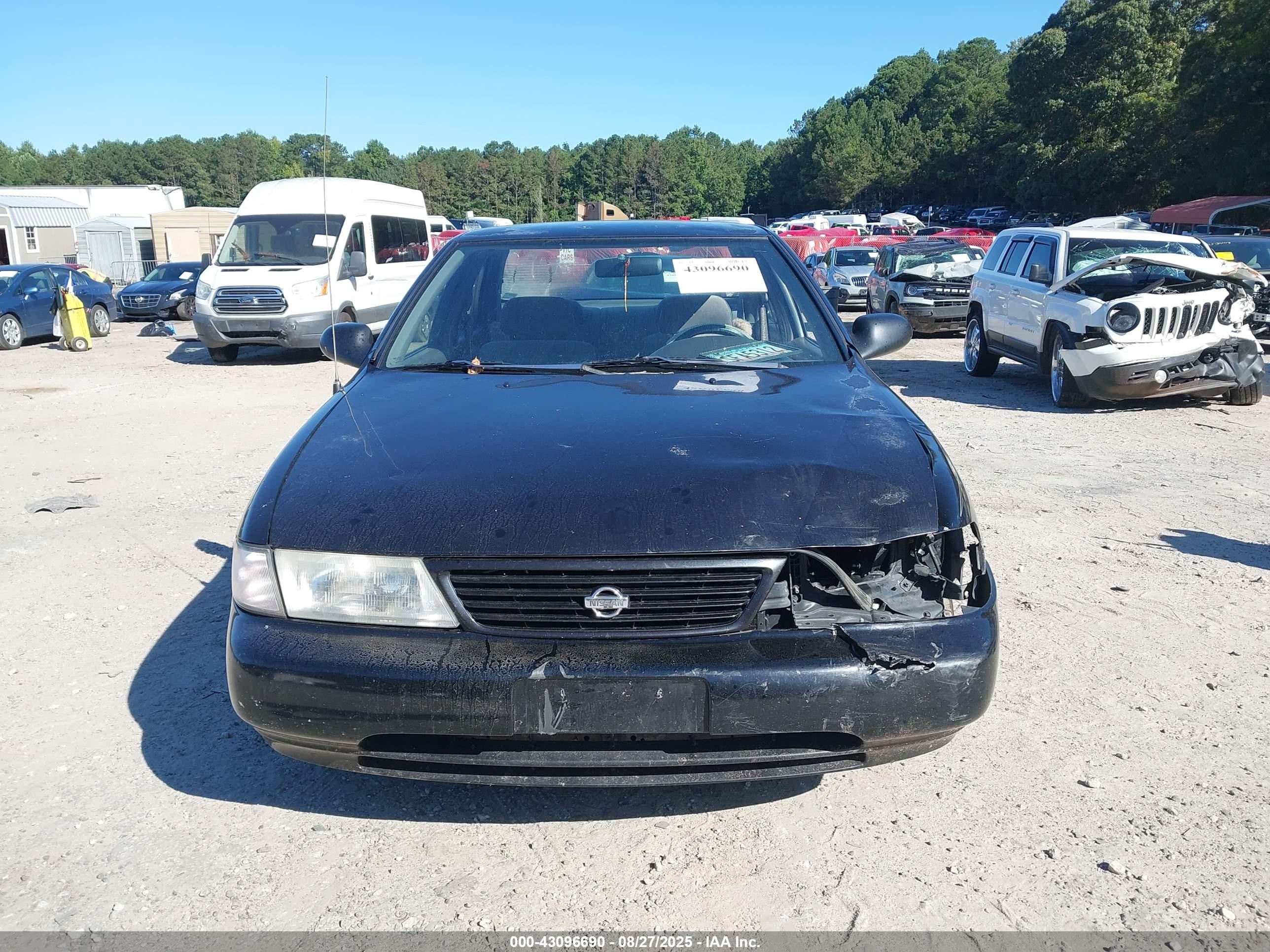 1996 Nissan Sentra Xe/gxe Черный vin: 3N1AB41D2TL008683