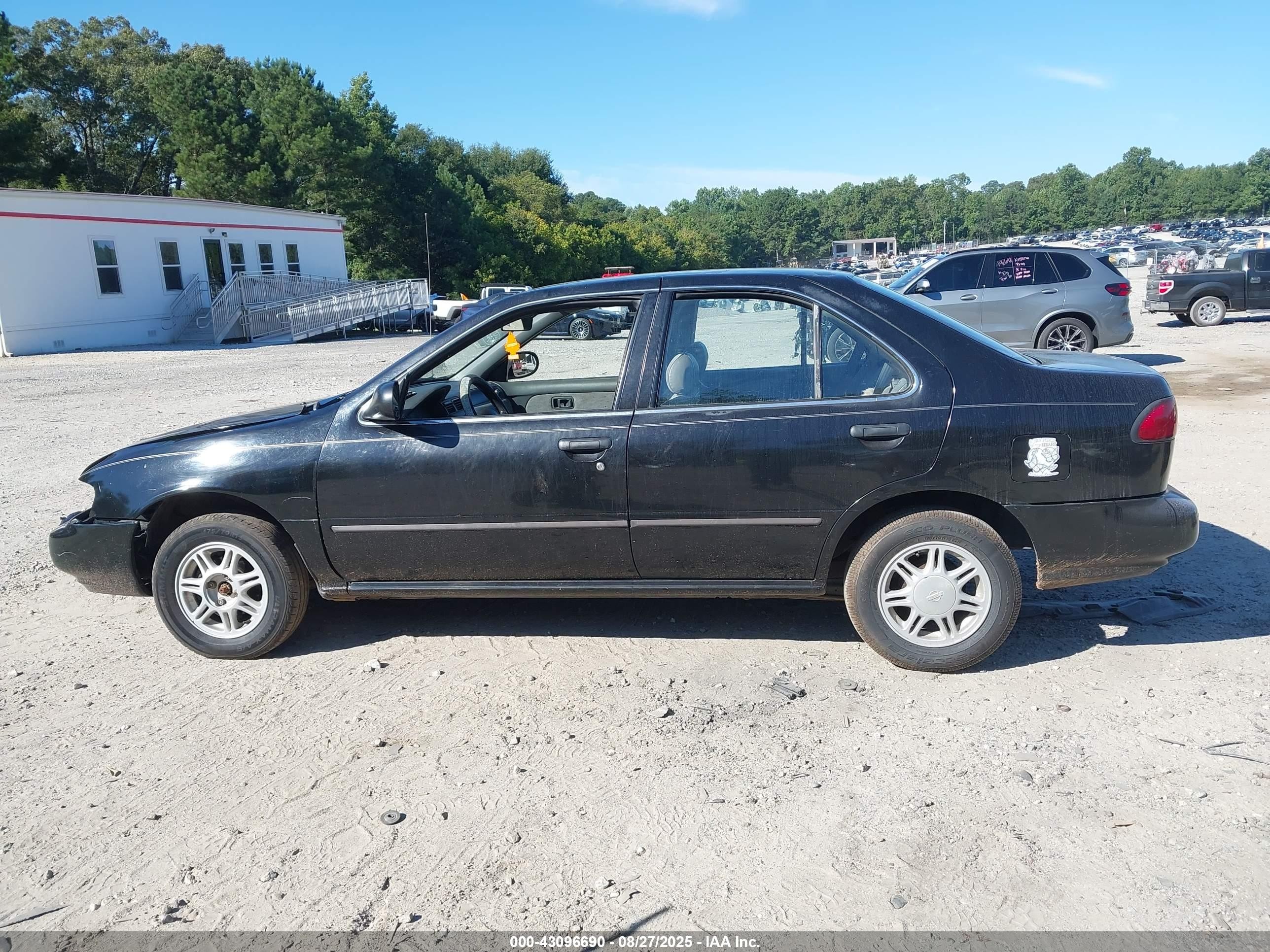 1996 Nissan Sentra Xe/gxe Черный vin: 3N1AB41D2TL008683