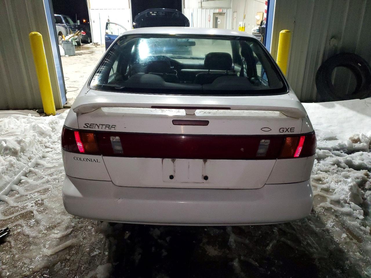 1997 Nissan Sentra Xe White vin: 3N1AB41D3VL021784