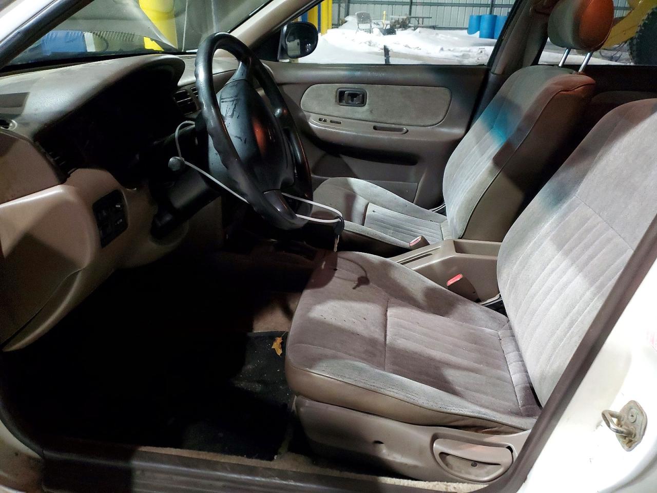 1997 Nissan Sentra Xe White vin: 3N1AB41D3VL021784
