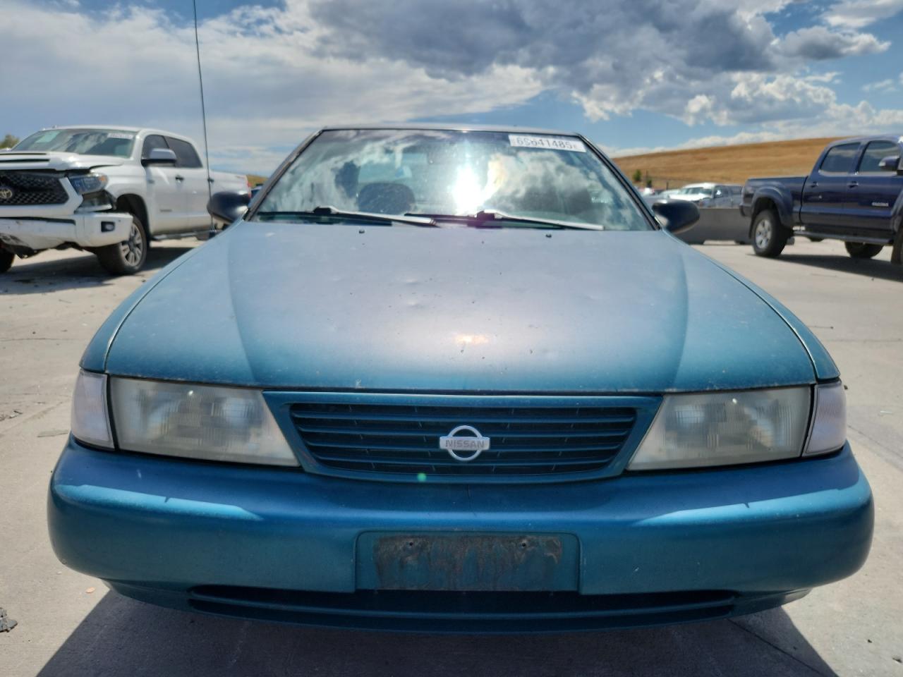 1997 Nissan Sentra Xe Green vin: 3N1AB41D5VL009751