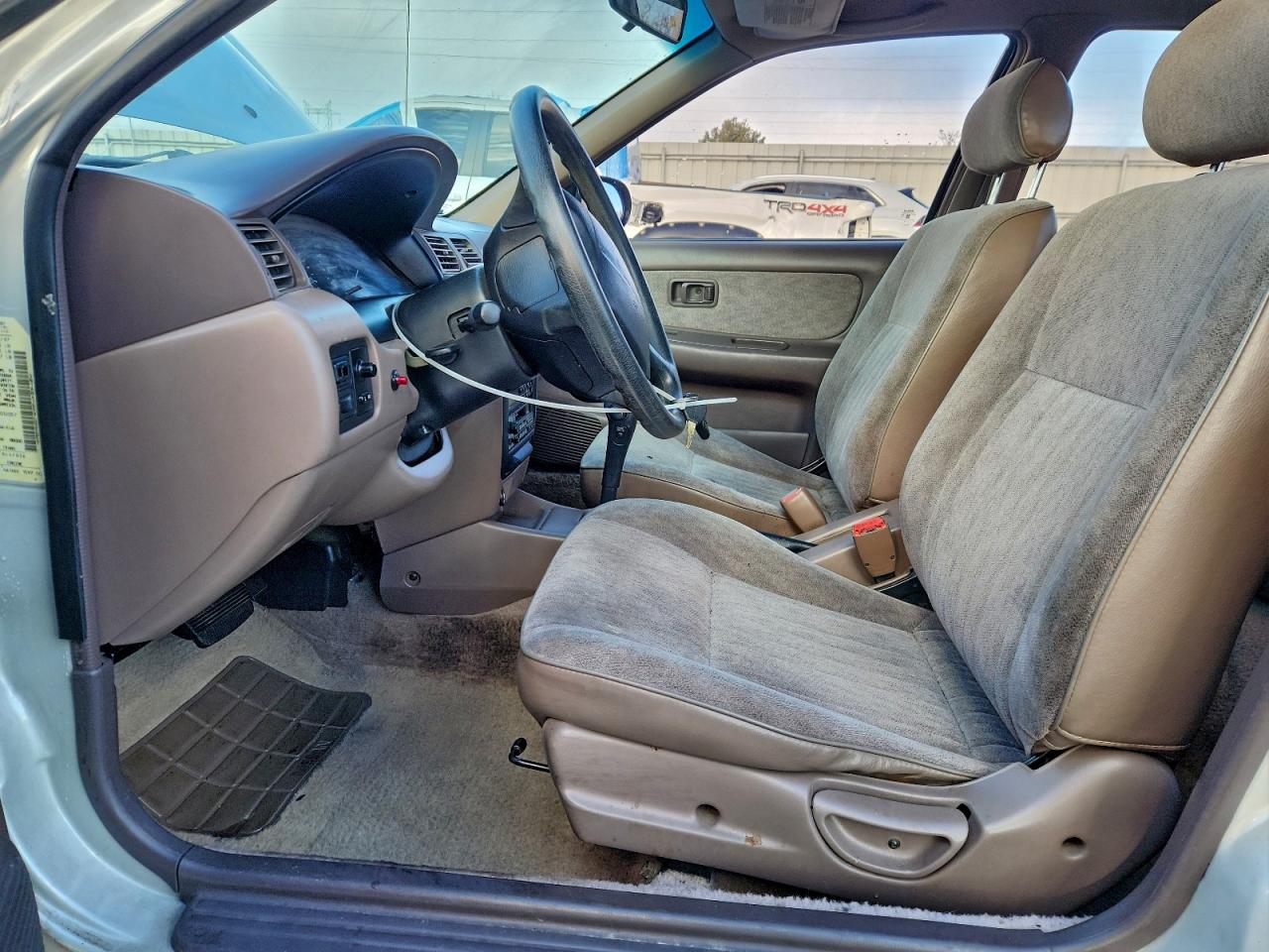 1997 Nissan Sentra Xe Gray vin: 3N1AB41D5VL032057