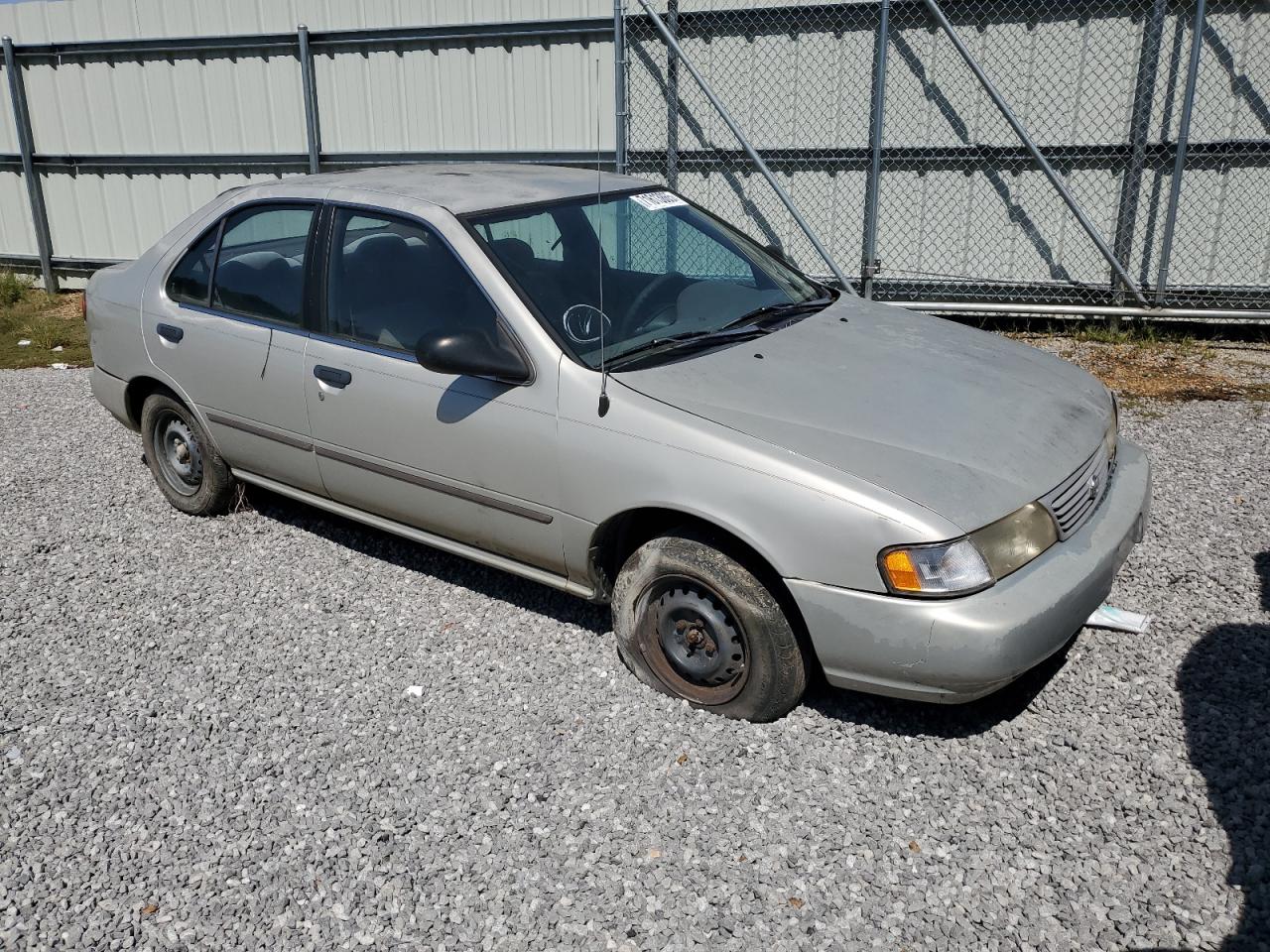 1997 Nissan Sentra Xe Beige vin: 3N1AB41D6VL017809