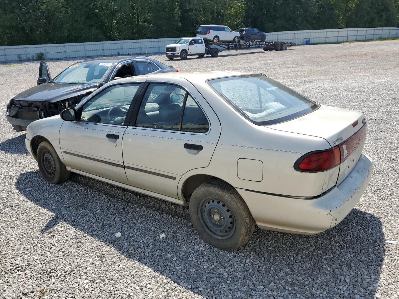 1997 Nissan Sentra Xe Beige vin: 3N1AB41D6VL017809
