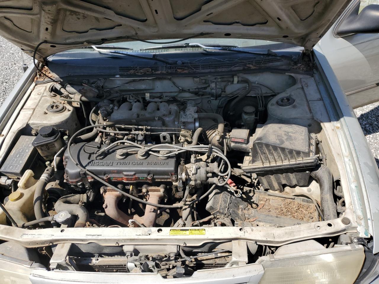 1997 Nissan Sentra Xe Beige vin: 3N1AB41D6VL017809