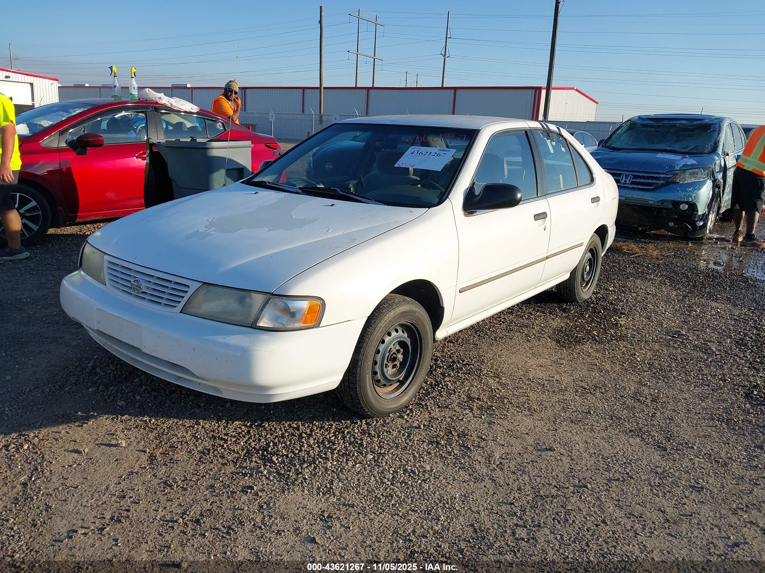 1997 Nissan Sentra Gle/gxe/xe White vin: 3N1AB41D7VL005524