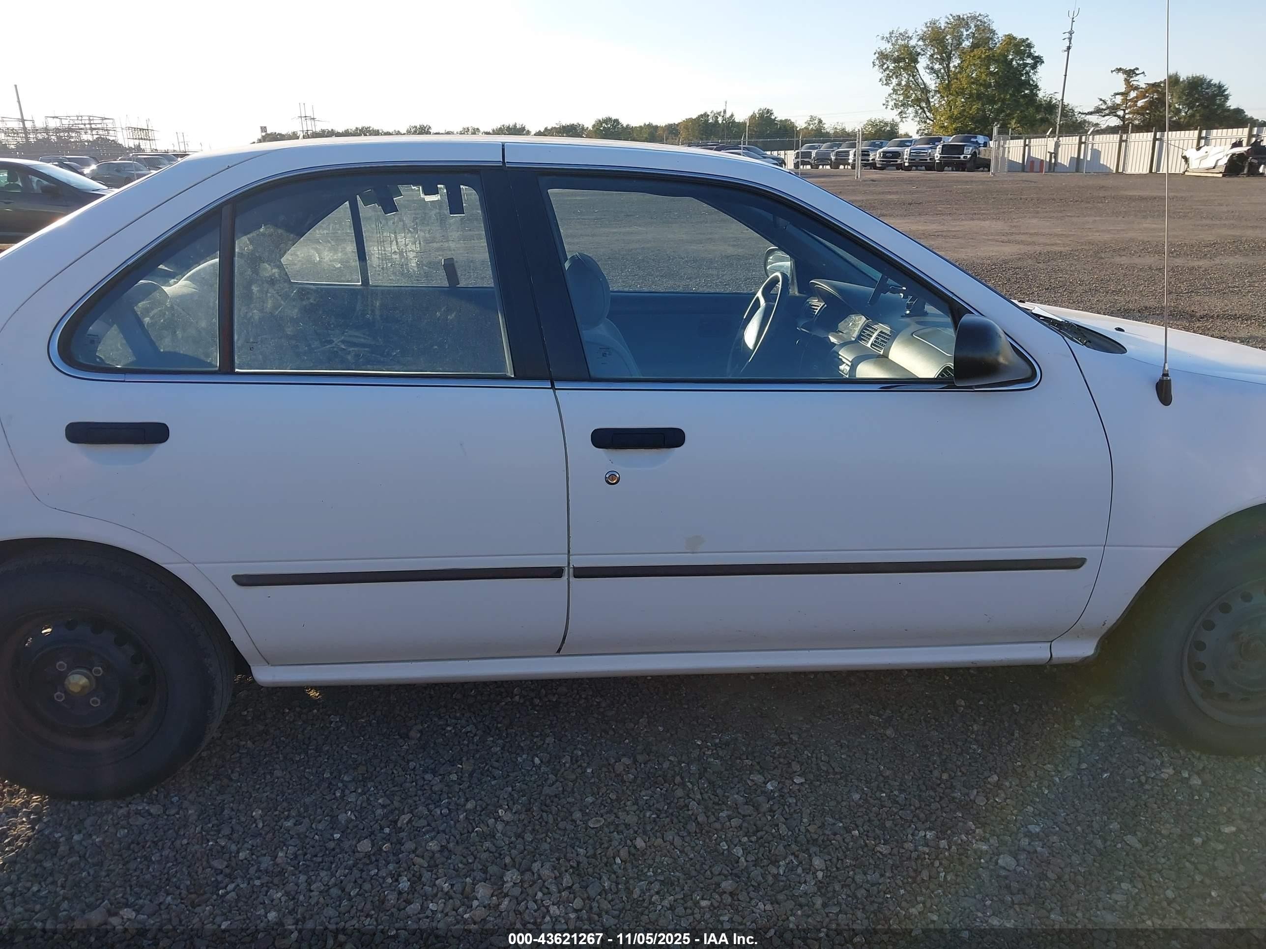 1997 Nissan Sentra Gle/gxe/xe White vin: 3N1AB41D7VL005524