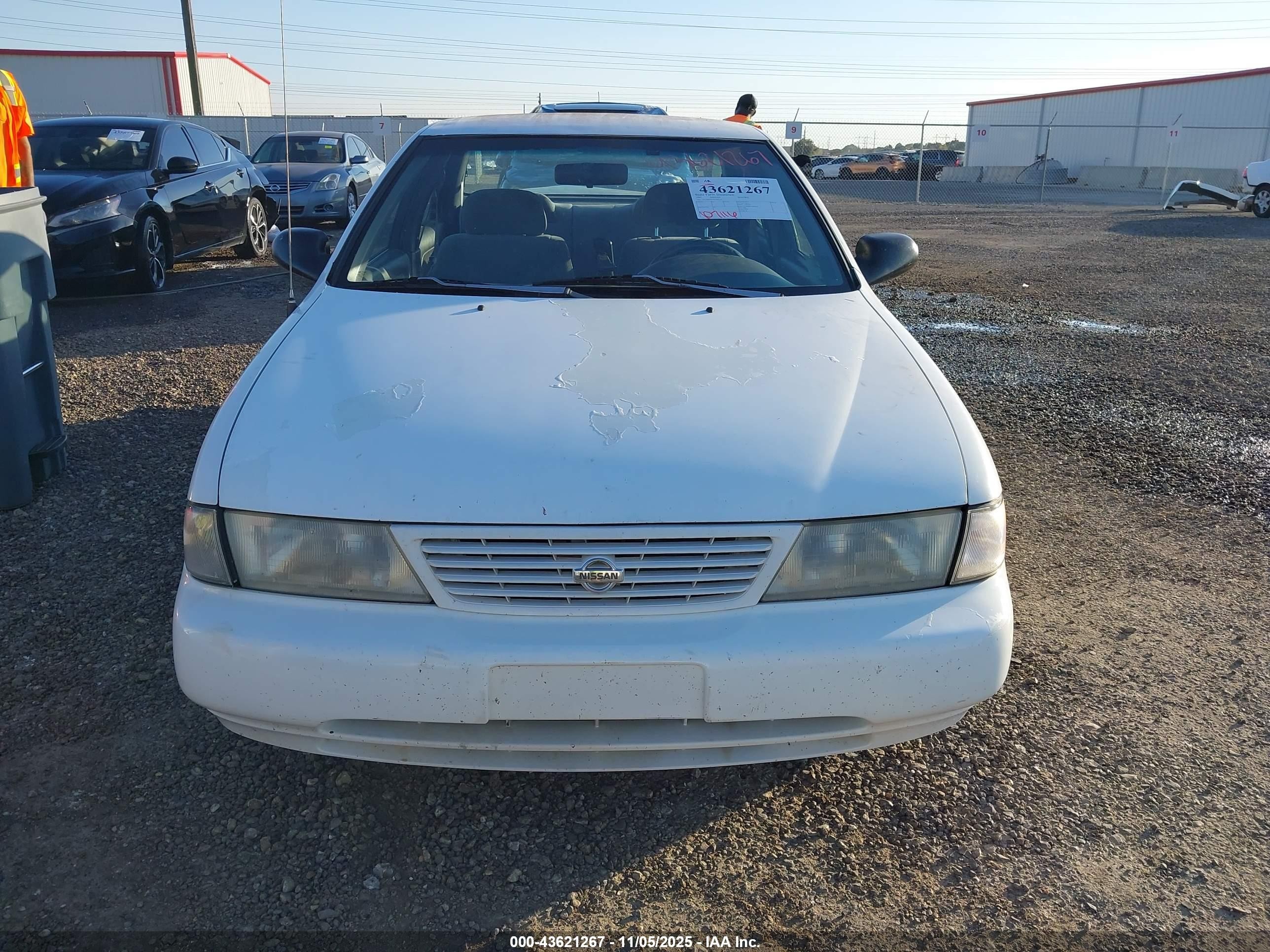 1997 Nissan Sentra Gle/gxe/xe White vin: 3N1AB41D7VL005524