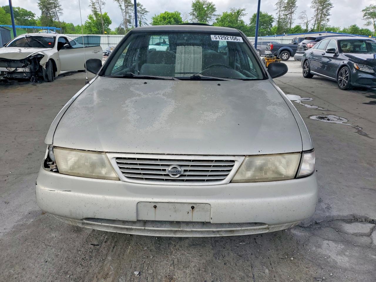 1997 Nissan Sentra Base Silver vin: 3N1AB41D7VL034425