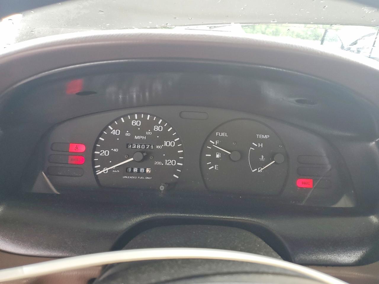 1997 Nissan Sentra Base Silver vin: 3N1AB41D7VL034425