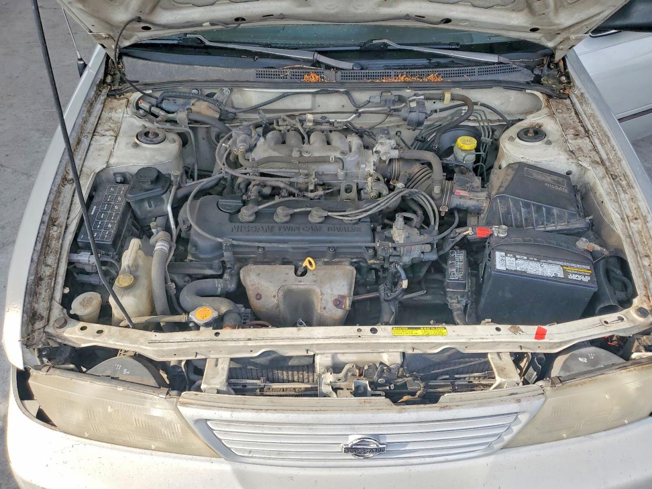 1997 Nissan Sentra Base Silver vin: 3N1AB41D7VL034425
