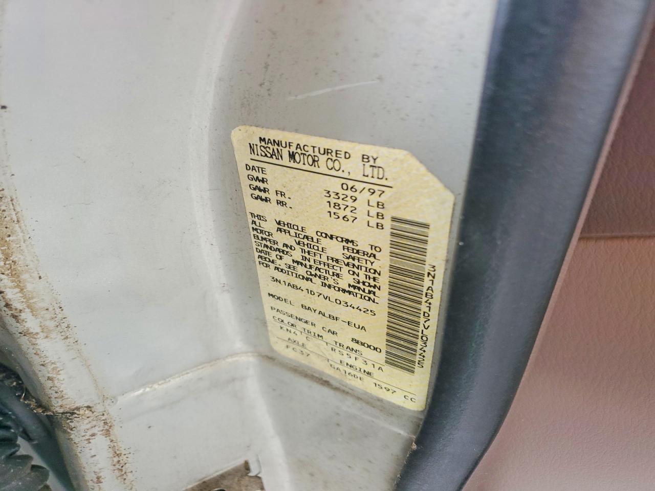 1997 Nissan Sentra Base Silver vin: 3N1AB41D7VL034425
