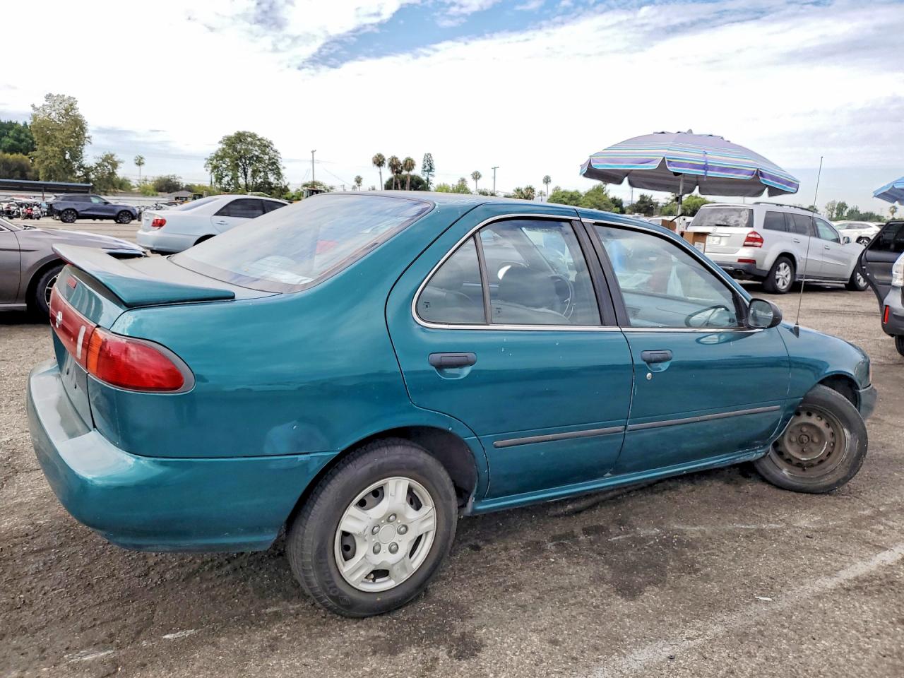 1996 Nissan Sentra Base Teal vin: 3N1AB41D8TL023219