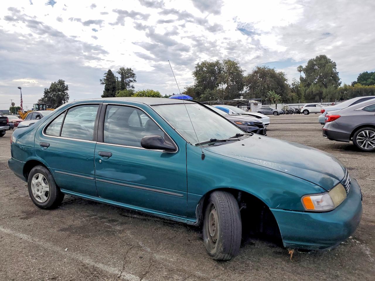 1996 Nissan Sentra Base Teal vin: 3N1AB41D8TL023219