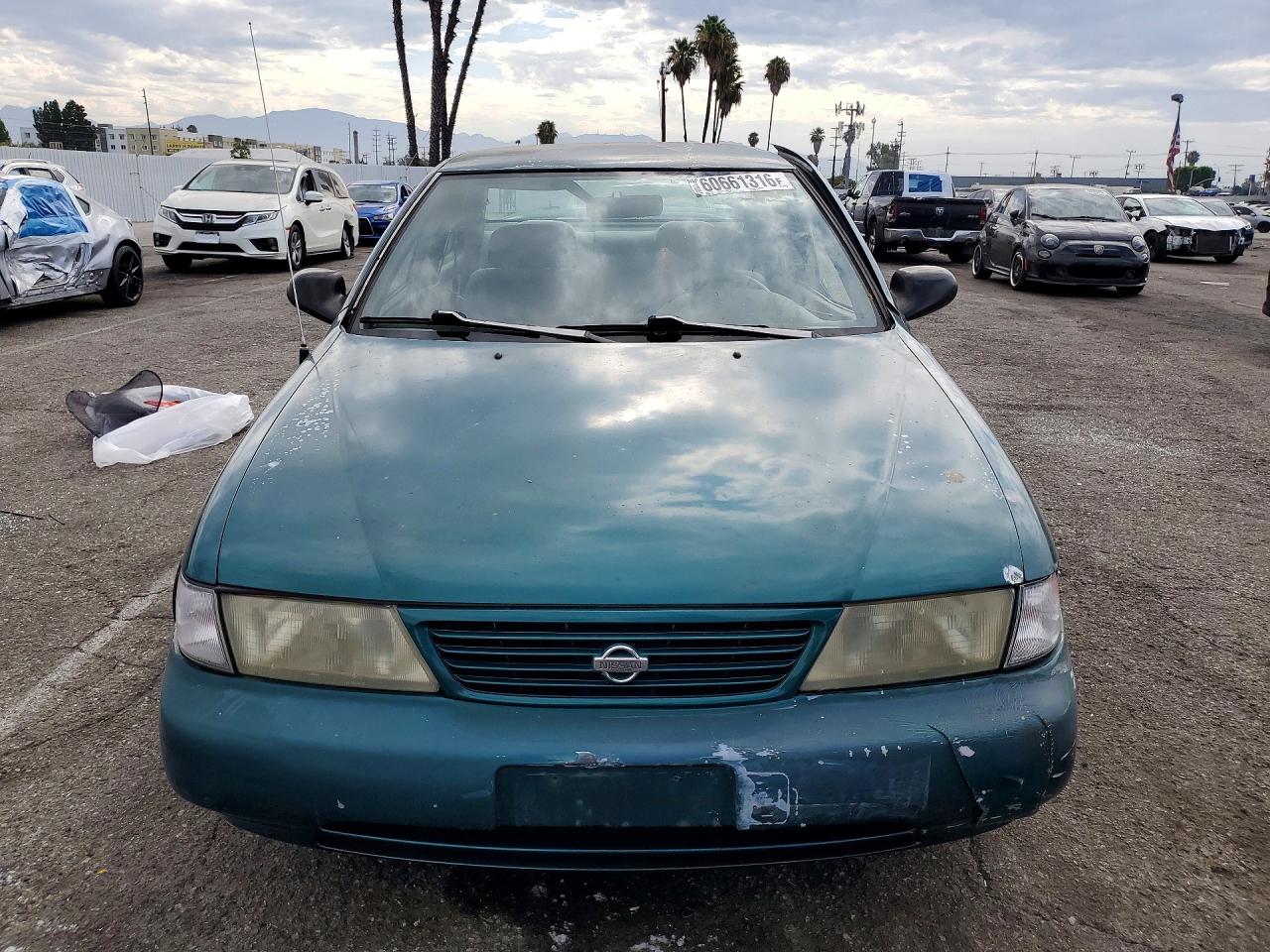1996 Nissan Sentra Base Teal vin: 3N1AB41D8TL023219