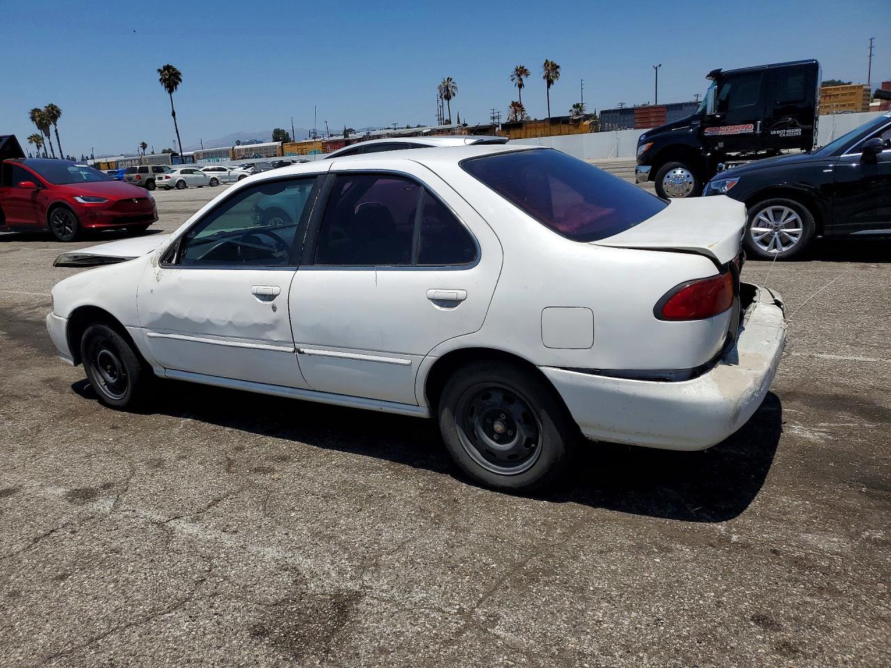 1998 Nissan Sentra Base White vin: 3N1AB41D8WL041479