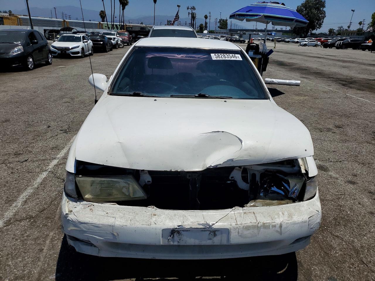 1998 Nissan Sentra Base White vin: 3N1AB41D8WL041479