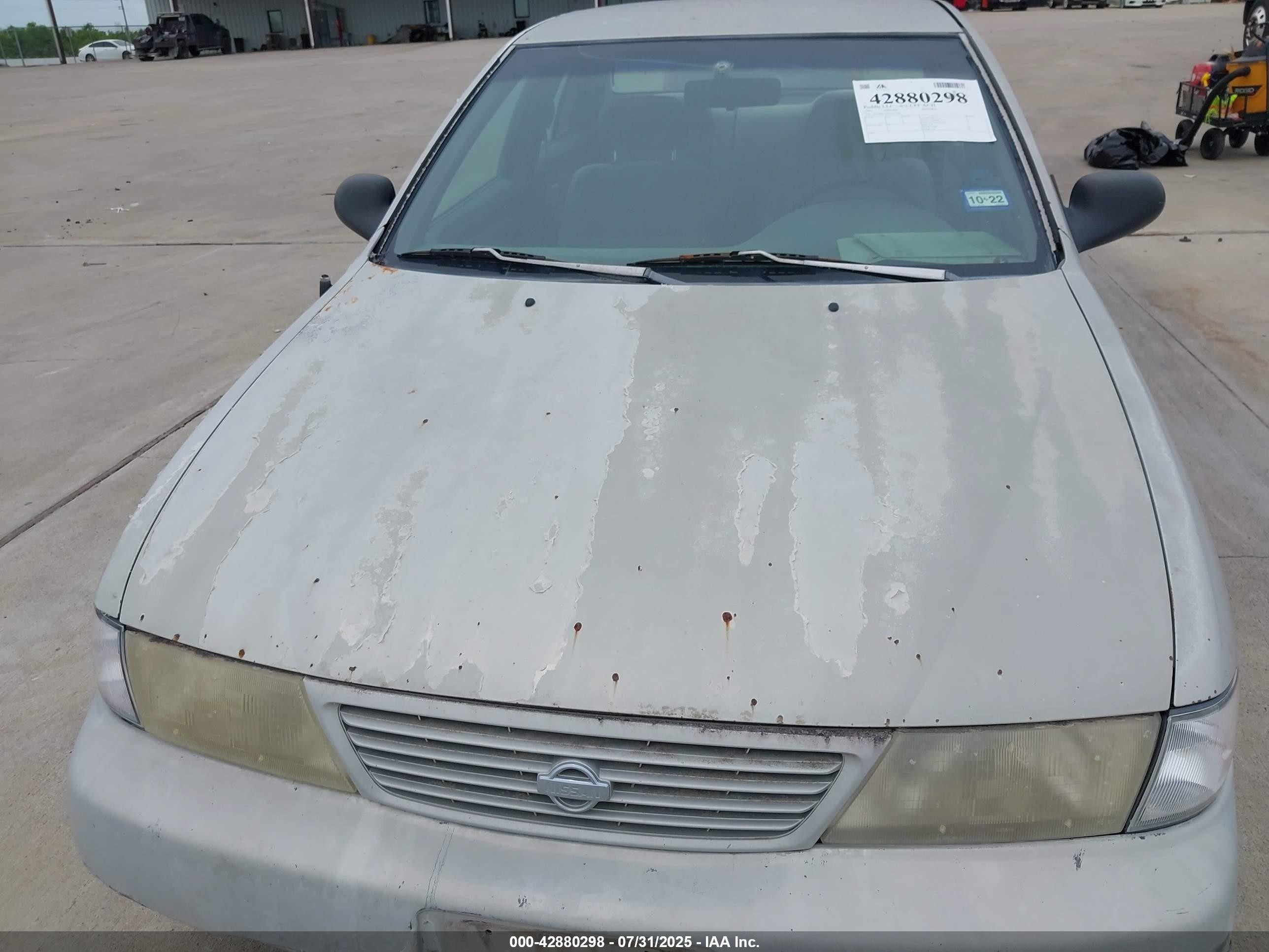 1997 Nissan Sentra   Silver vin: 3N1AB41D9VL031798
