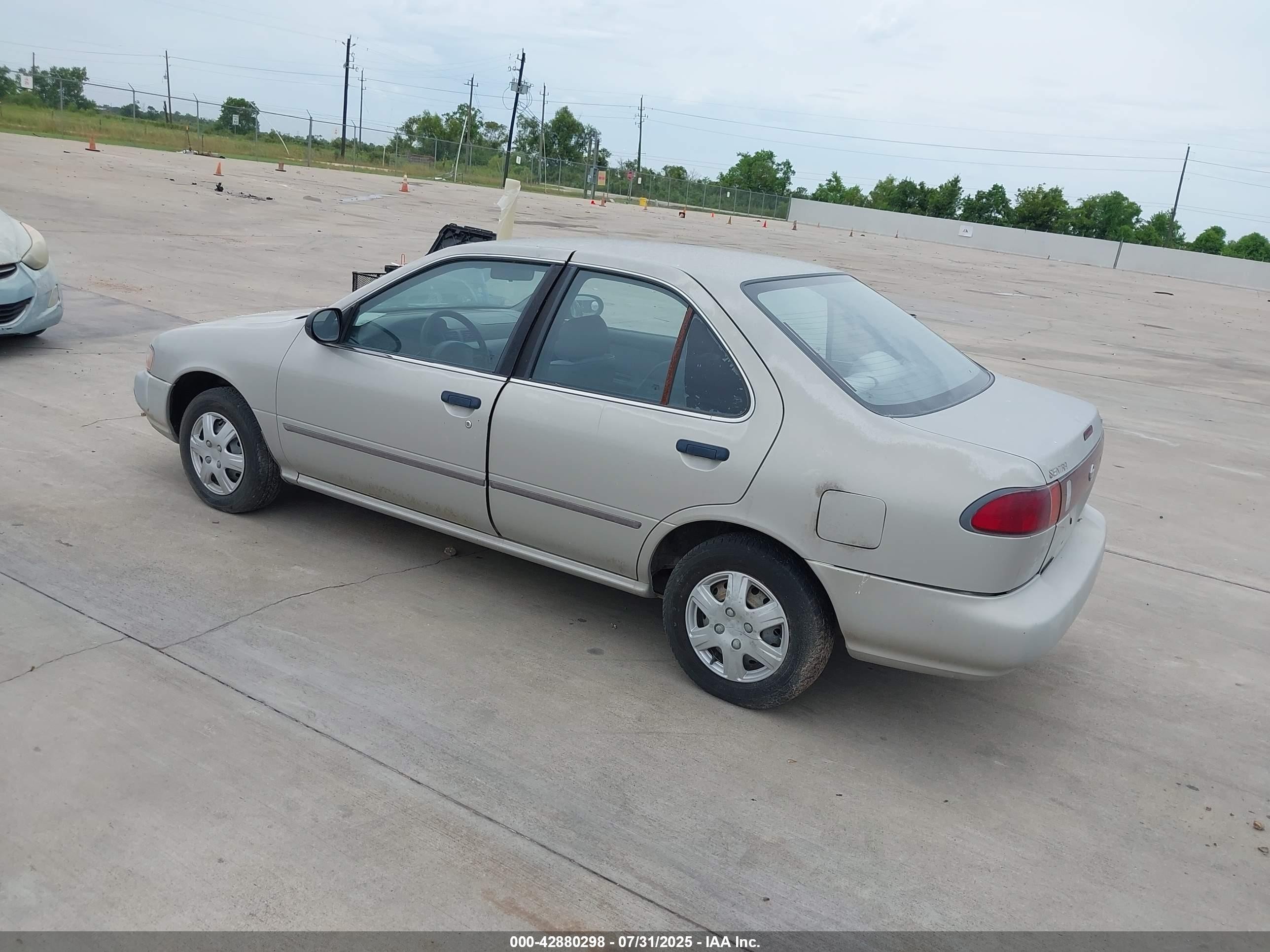 1997 Nissan Sentra   Silver vin: 3N1AB41D9VL031798