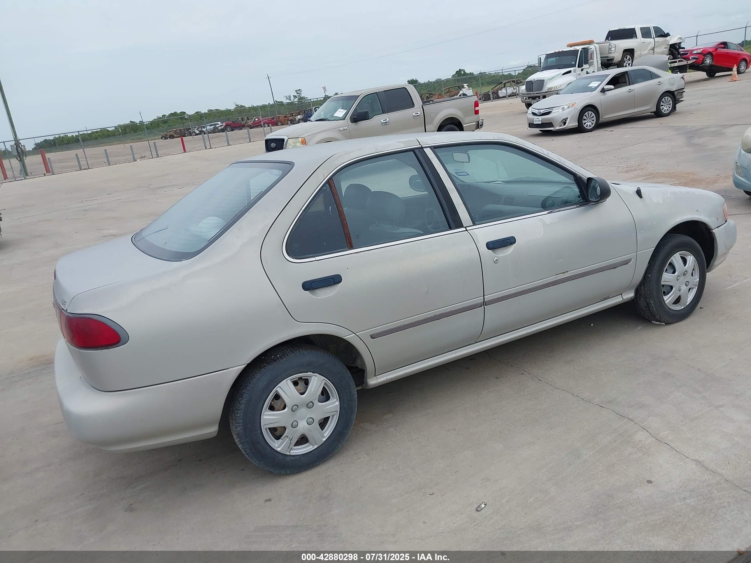 1997 Nissan Sentra   Silver vin: 3N1AB41D9VL031798