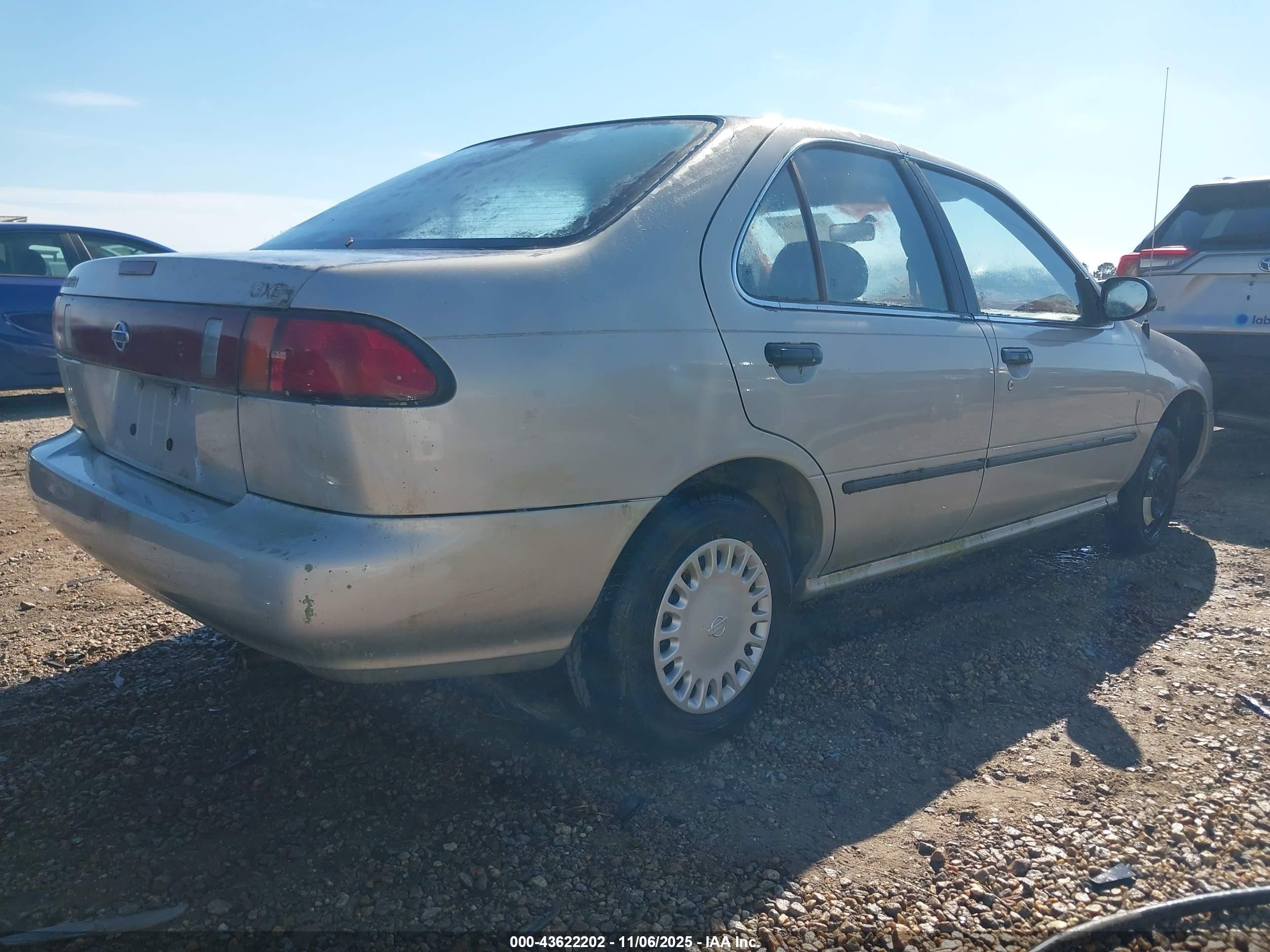 1996 Nissan Sentra Xe/gxe Серебряный vin: 3N1AB41DXTL026820