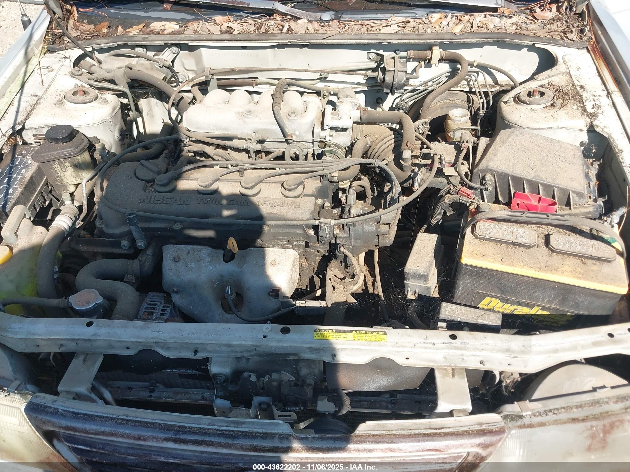 1996 Nissan Sentra Xe/gxe Серебряный vin: 3N1AB41DXTL026820